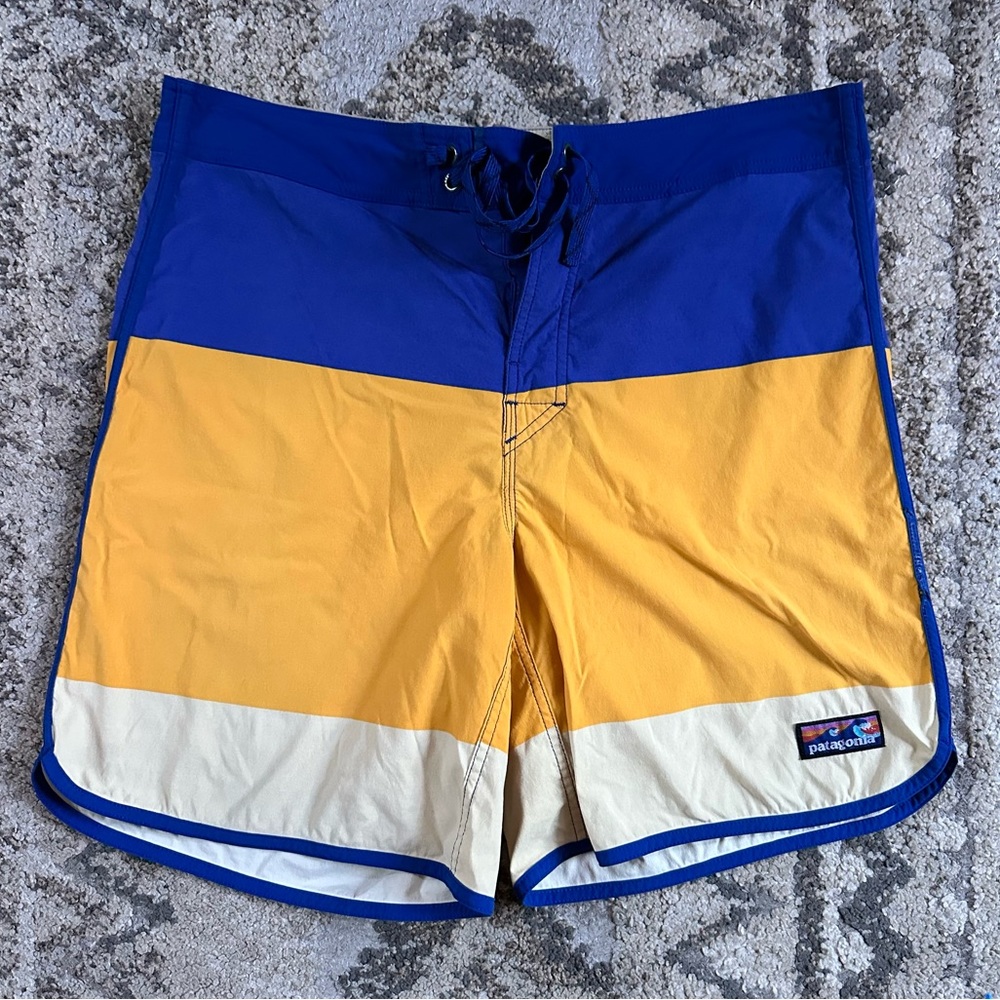 Patagonia Blue and Yellow Board Shorts 34